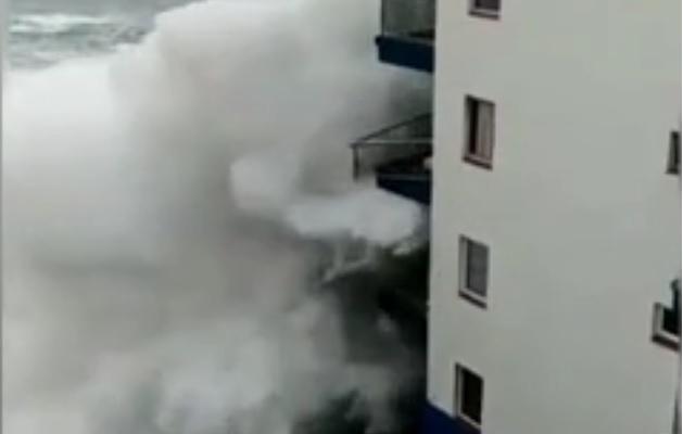 VIDEO Imagini spectaculoase cu o furtună în Tenerife