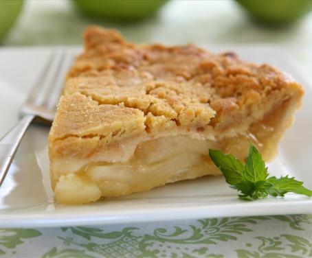 Rețeta zilei: Prăjitură cu măr şi scorţişoară