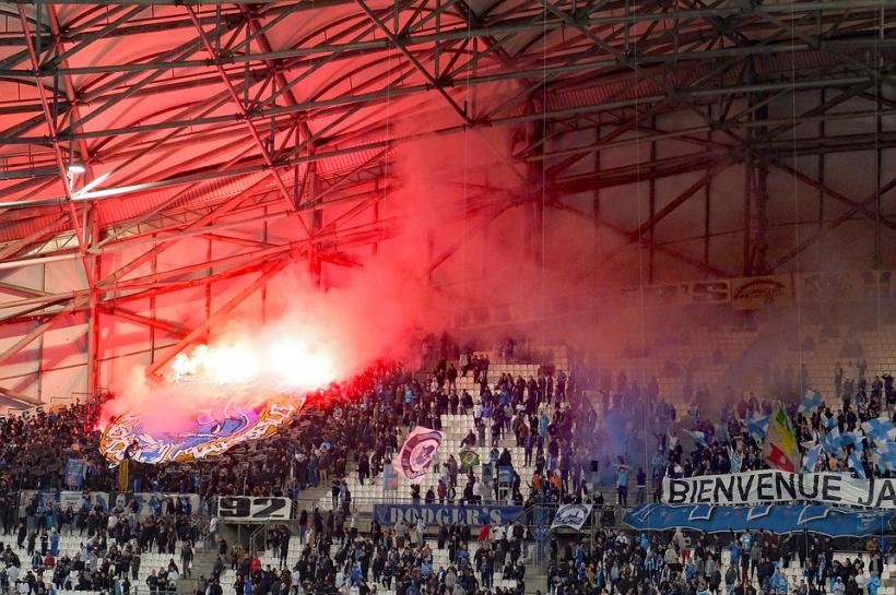VIDEO: Flăcări la meciul dintre AEK și Ajax