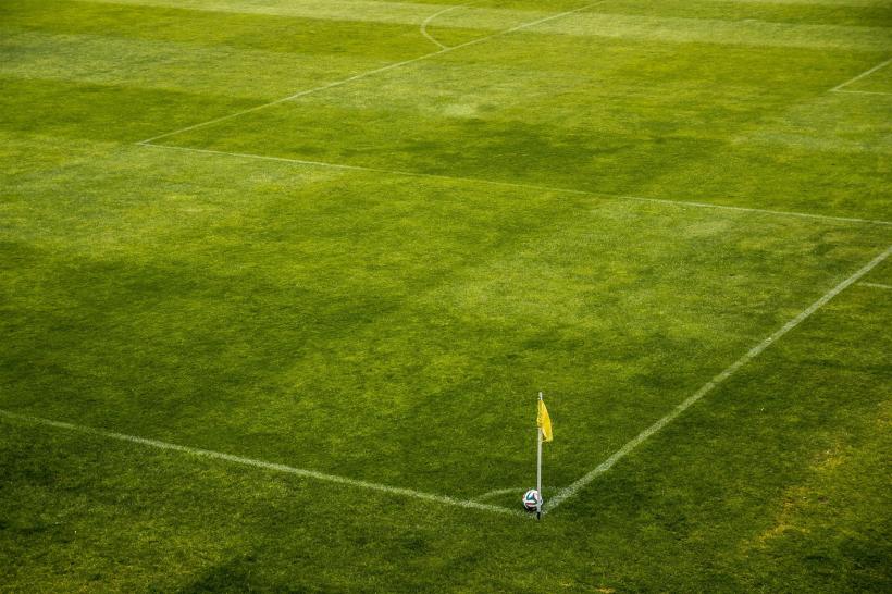 Un club de fotbal a anunțat moartea unui jucător pentru a i se amâna un meci. Dar totul a fost doar o minciună