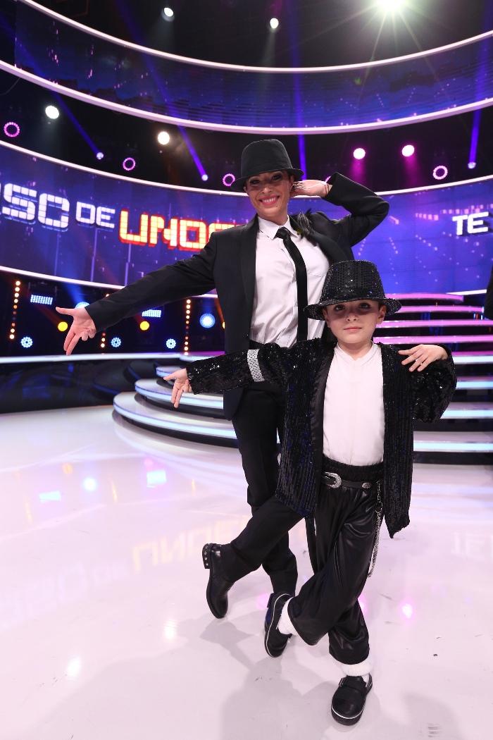 Furnica dansează pentru prima dată alături de fiul ei, Andrei, la “Te cunosc de undeva!” 18641121