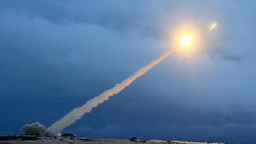 Iranul a anunţat că a efectuat un test cu rachetă