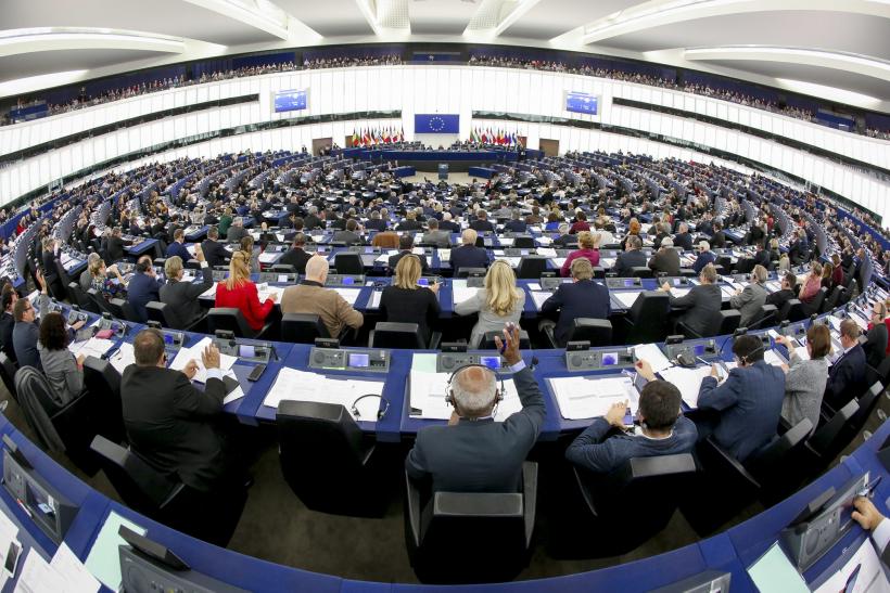 Parlamentul European solicită admiterea IMEDIATĂ a României în Schengen 