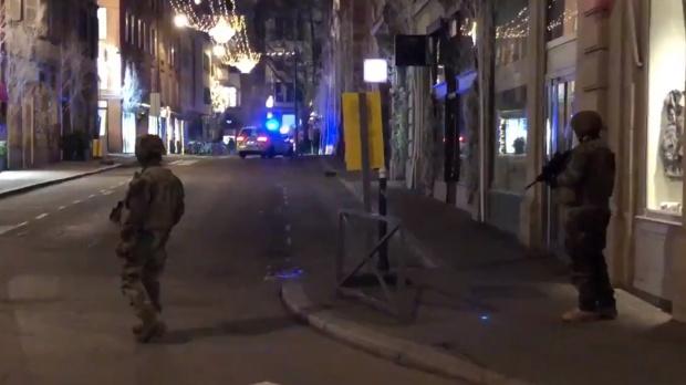 Atac armat la Strasbourg. 2 morți și 14 răniți