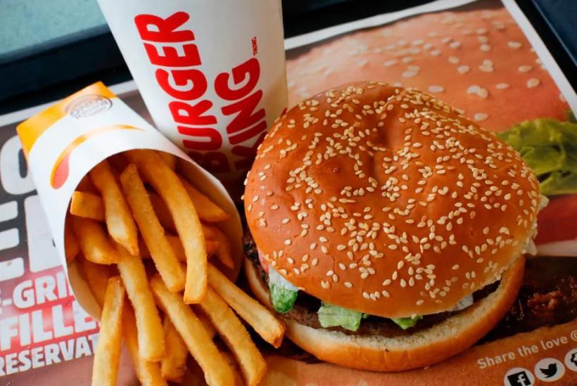 Un bărbat a plătit peste 1000 de dolari pentru un meniu la Burger King
