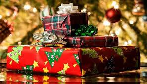 Cât cheltuie românii pentru cadourile de Crăciun