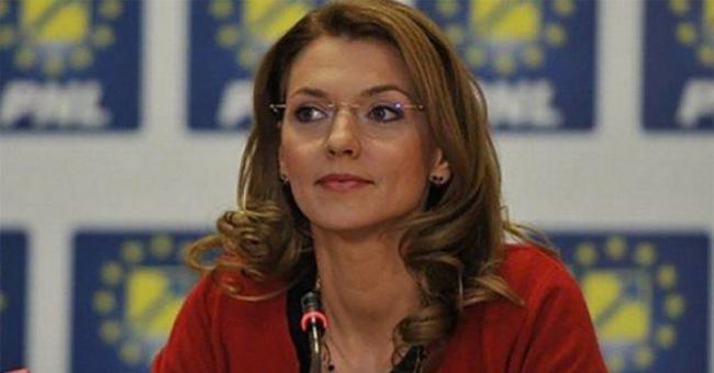 Alina Gorghiu a propus ca, după votul pe moţiunea de cenzură, să se facă o şedinţă de Birouri reunite