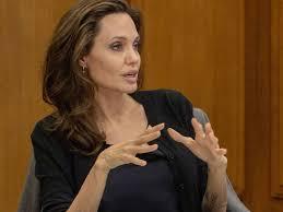 Angelina Jolie sugerează că ar putea intra în politică şi face apel la mai mult sprijin acordat refugiaţilor