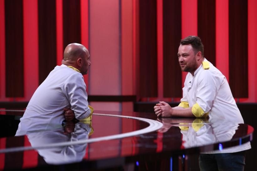 Chef Cătălin Scărlătescu a pierdut primul concurent din echipa galbenă,  aseară, la “Chefi la cuțite”