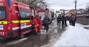 O femeie din Neamț a fost salvată de pompieri după ce s-a aruncat în fântână
