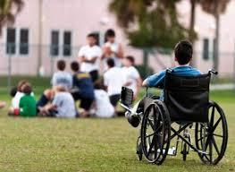 Părinţi din şapte ţări membre ale UE cer o lege pentru educaţia incluzivă a copiilor cu dizabilităţi