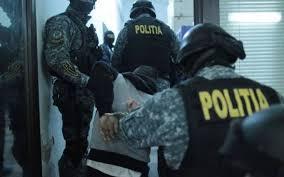 Bărbatul din Galați bănuit că a tâlhărit un bătrân în scara unui bloc a fost depistat şi reţinut de poliţişti