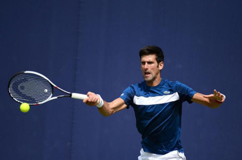 Liderul mondial Novak Djokovic, calificat în optimile de finală la Australian Open