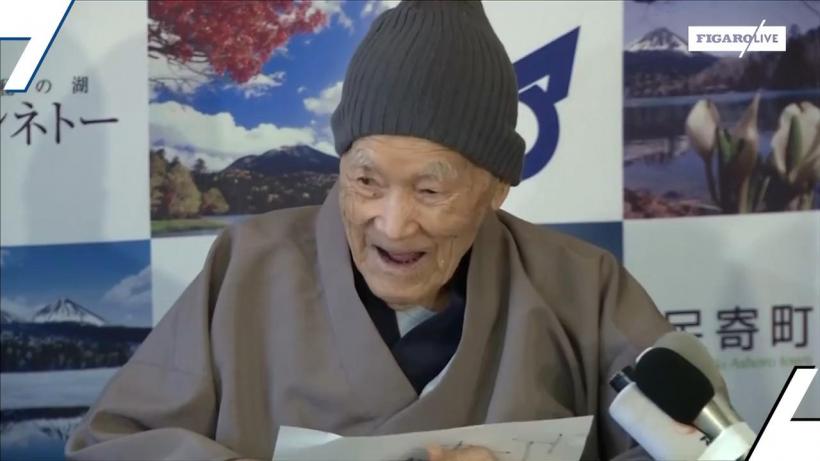 A murit la 113 ani cel mai vârstnic bărbat din lume