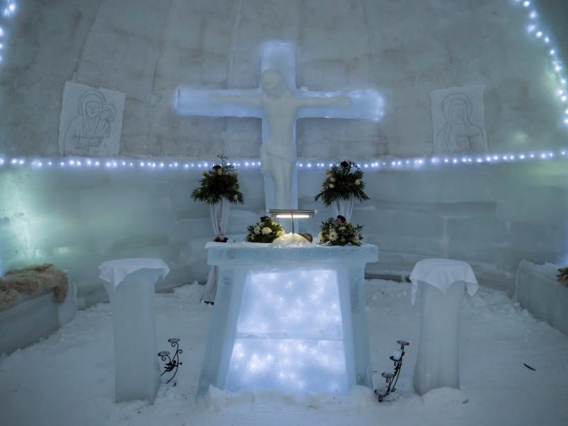 Biserica de gheaţă de la Bâlea Lac va fi sfinţită 18645917