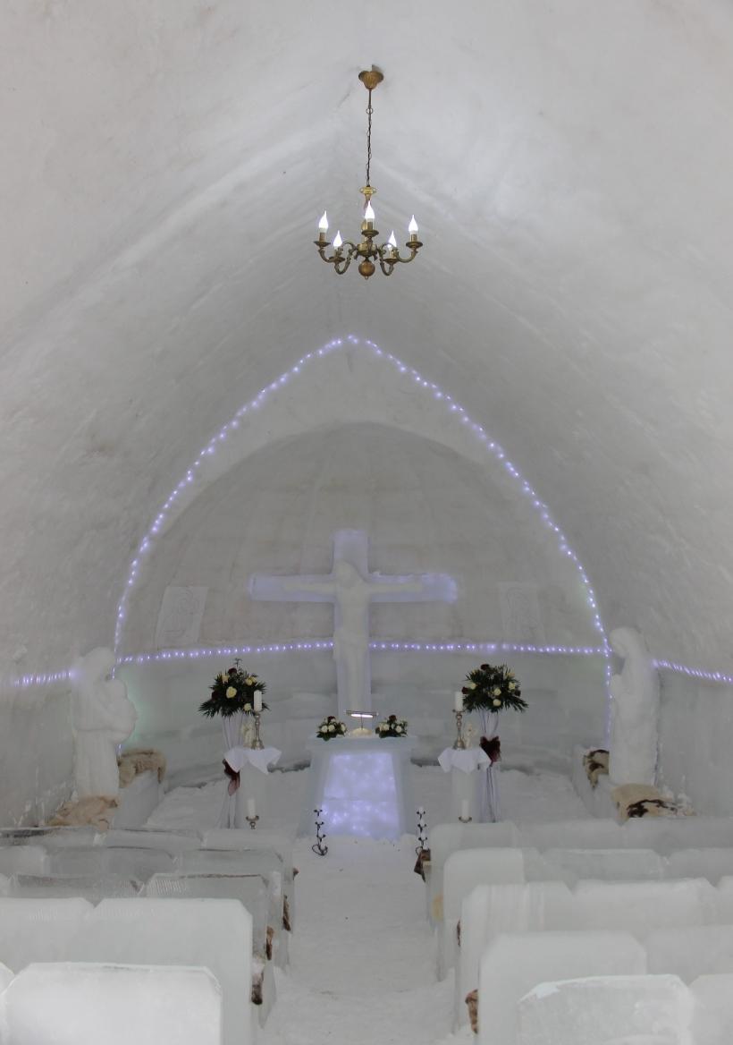 Biserica de gheaţă de la Bâlea Lac va fi sfinţită 18645923