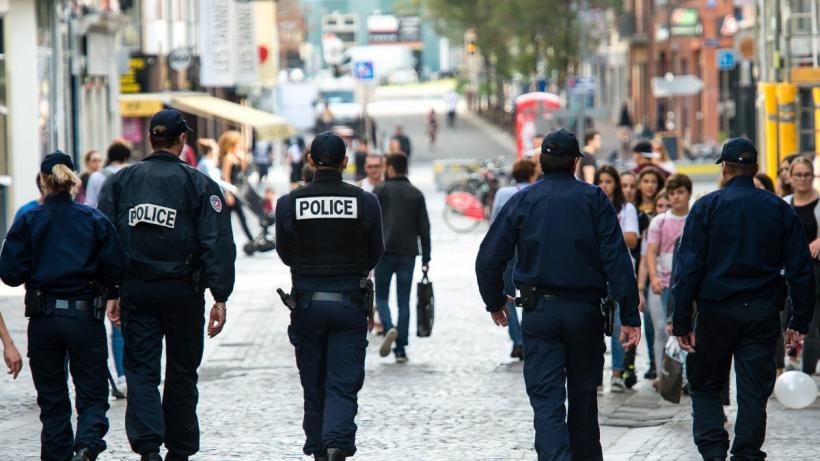 Din cauza creşterii delicvenţei, Parisul vrea să se doteze cu o poliţie municipală