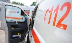 Accident teribil în Botoşani: Un şofer a fost rănit grav după ce camionul pe care îl conducea s-a răsturnat pe DN 24 C