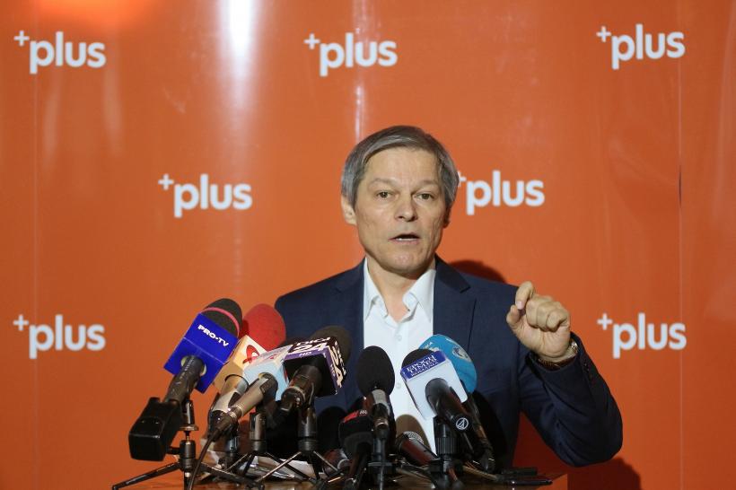  Cioloş spune că a fost solicitarea USR ca el să deschidă lista comună pentru europarlamentare