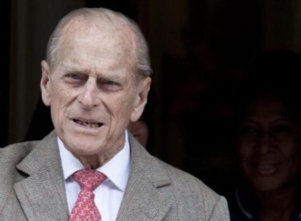 Prințul Philip al Marii Britanii și-a predat la poliție permisul de conducere
