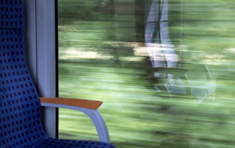 Suferindul de epilepsie trebuie să evite locul de la fereastră în tren