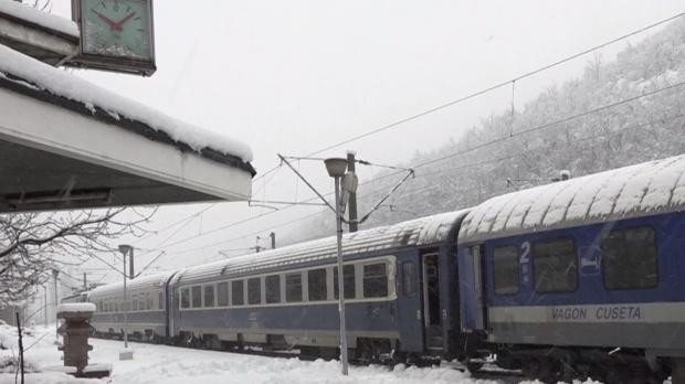 Accident feroviar în Dâmboviţa! Un bărbat a fost lovit de tren 