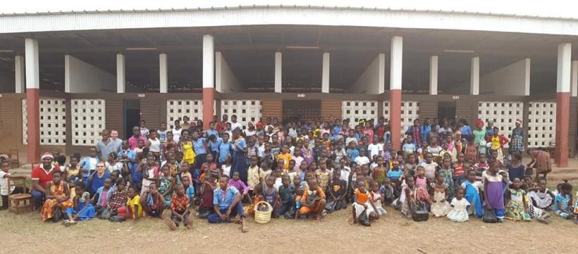 Darius, micul filantrop care i-a cântat lui Dalai Lama 18648929