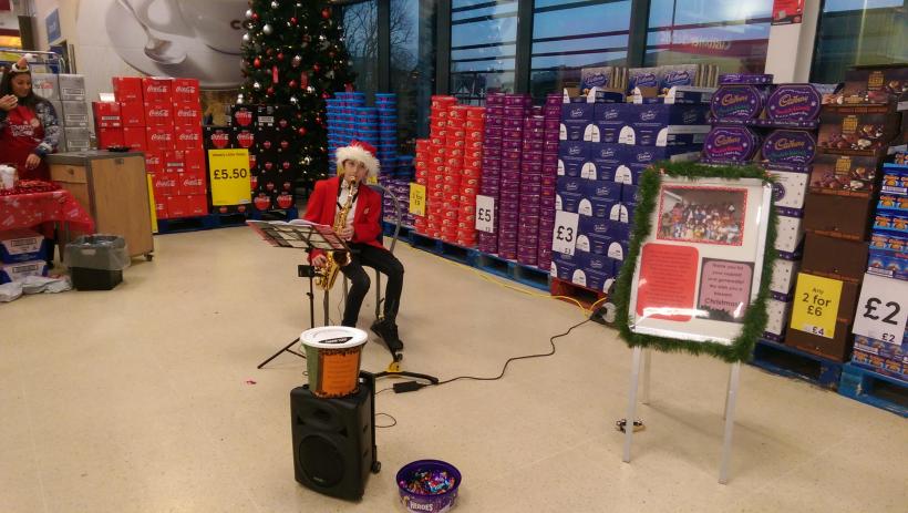 Darius, micul filantrop care i-a cântat lui Dalai Lama 18648936