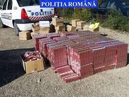 Mii de pachete de ţigări, descoperite într-un autocar care efectua curse între Republica Moldova şi Italia