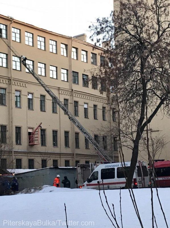 Dezastru în Rusia. Universitatea din Sankt Petersburg s-a prăbuşit. Mai mulţi oameni sub dărămături