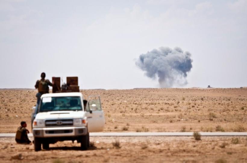 A început evacuare civililor din ultima zonă deţinută de ISIS