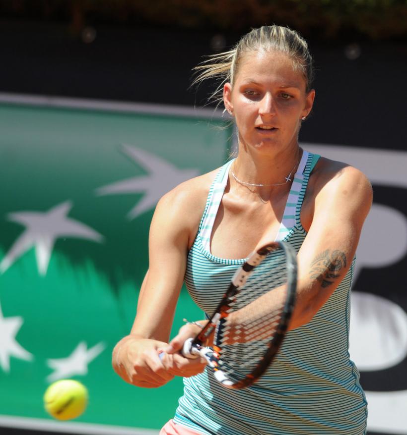 Karolina Pliskova, în sferturi de finală la Dubai