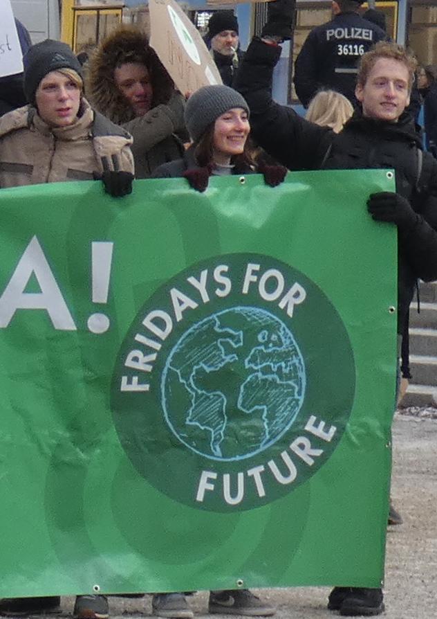 Manifestații pentru protejarea mediului în Canada și Franța
