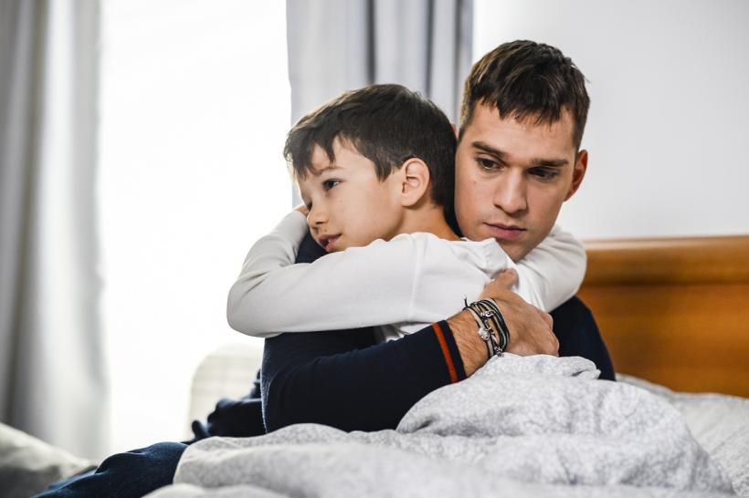 Fructul oprit sezonul 2 episodul 25. Adrian și Alex, o nouă confruntare pentru Sonia: “Tu ai împins-o în brațele mele!” 18651703