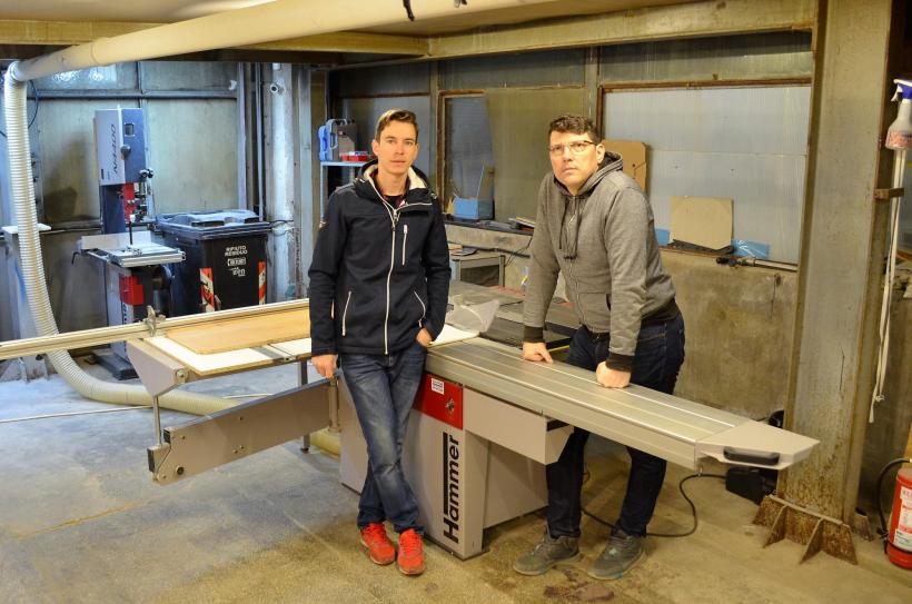 De la multinaţională, la producţia de mobilă unicat 18651941