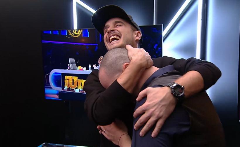 Al patrulea episod „iUmor”, lider incontestabil de audienţã.  Poveștile lui Florin Siriac l-au făcut pe Dan Badea să plângă și pe Mihai Bendeac să aplaude 18653235