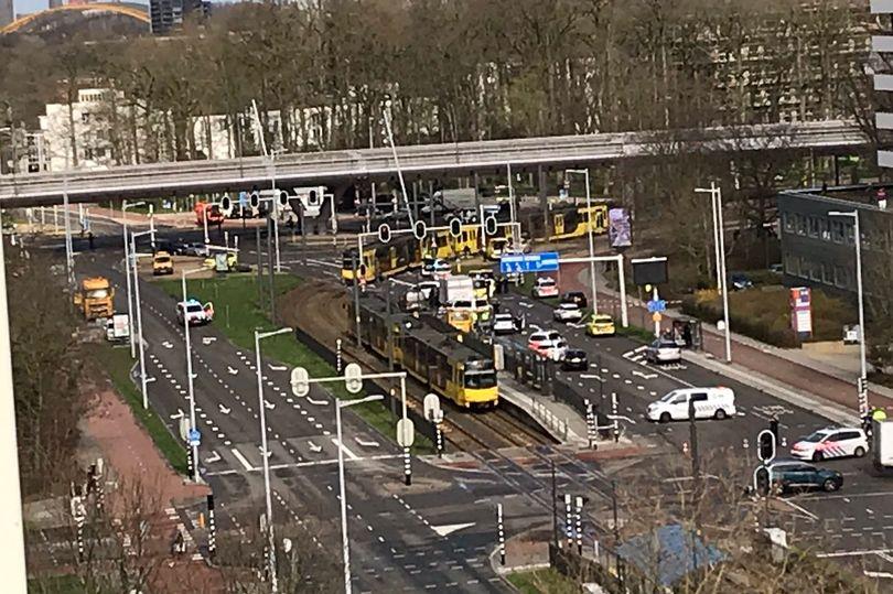 Update - Alertă teroristă în Olanda! Trei oameni au fost ucişi în urma unui atac armat într-un tramvai