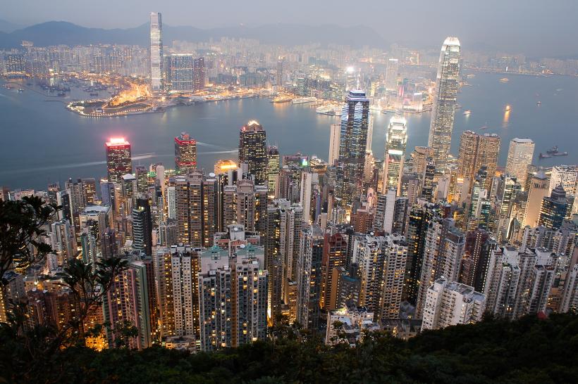 Hong Kong se pregăteşte să construiască o insulă artificială
