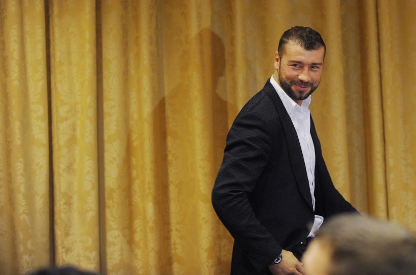 Un mare campion de box al României a anunţat că se retrage din activitate