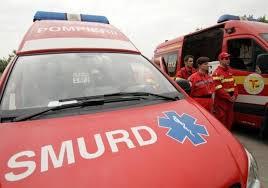 O ambulanță SMURD s-a răsturnat după un impact cu un autoturism în Capitală