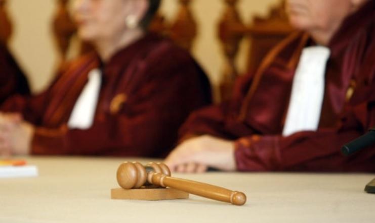 Fostul preşedinte al Consiliului Judeţean Argeş, Constantin Nicolescu, a fost condamnat la 7 ani şi 8 luni de închisoare 