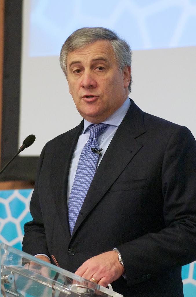 Antonio Tajani exprimă preocuparea PE pentru situaţia fostei şefe a DNA, Laura Codruţa Kovesi şi reafirmă că ea se bucură de sprijinul instituţiei
