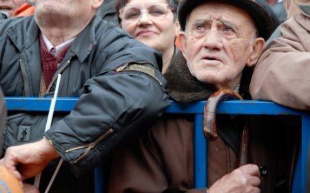 Vești excelente pentru pensionari! Pensiile majorate ajung înainte de Paște