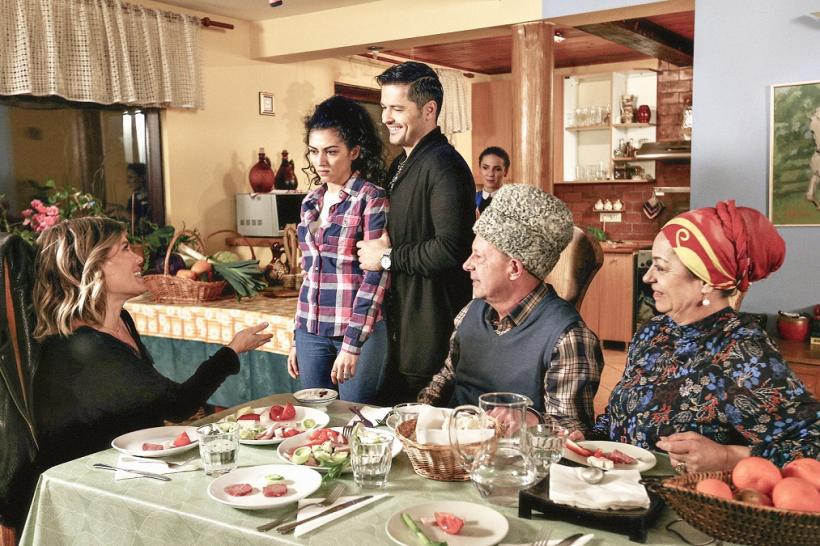 Fructul oprit sezonul 2 episodul 30. Ioan, surpriză emoționantă pentru Ana: “Te iubesc de când mă știu!” 18656782