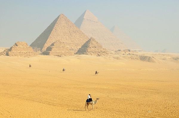 Egipt: Autorităţile au anunţat descoperirea unui mormânt vechi de 3.500 de ani în Luxor