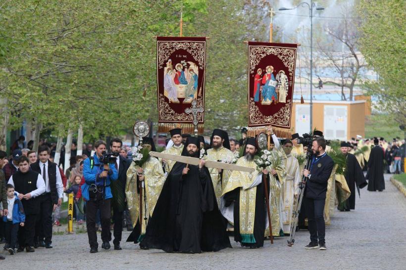 FOTO Pelerinajul creştin-ortodox de Florii în Bucureşti