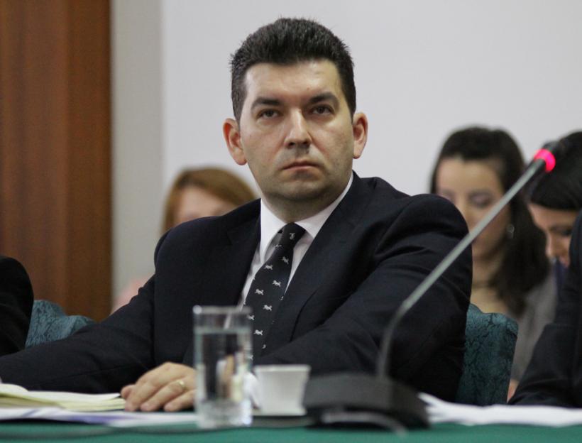Liviu Voinea a fost numit reprezentantul României la Fondul Monetar Internaţional 