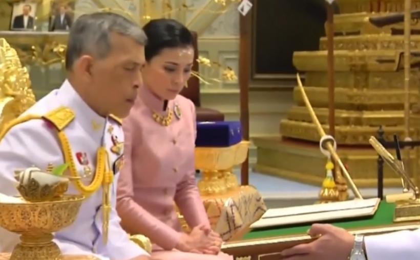 Thailanda: Prima apariție oficială a noii regine