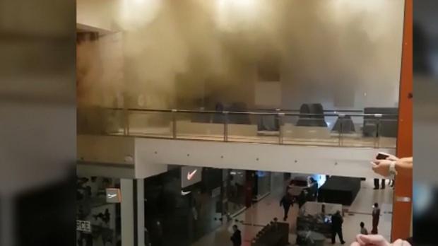 Alertă în Capitală! Incendiu într-un mall din sectorul 6
