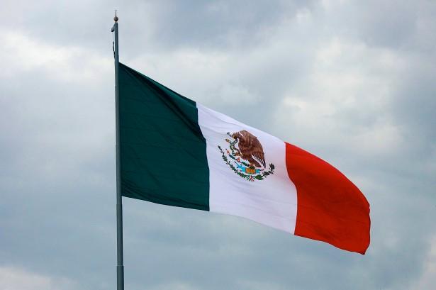 Aproximativ 2.000 de mame au ieşit în stradă pentru a protesta faţă de dispariţia unor copii în Mexic